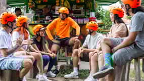 Medellín: E-bike and Foodie Tour