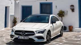 Private Transfer: Mykonos Port to your hotel with Sedan