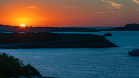 Ibiza: Sunset Boat Tour with Water Sports, Open Bar & Tapas