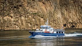 Vestmannaeyjar: Heimaey Insel Rundfahrt mit dem Boot