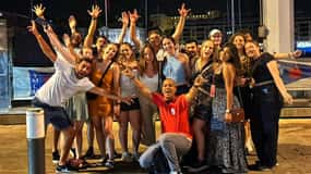 Ruta de bares de Marsella: Explora de Noche Conoce, Mézclate y Festeja