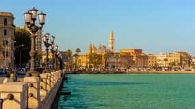 Tour into the Old Town of Bari with ukrainian language