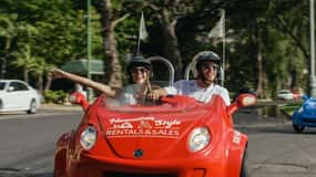 Uluniu Ave: Waikiki Scoot Coupe Rental Ala Moana & Kaka'ako