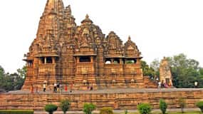 Khajuraho: Private Kamasutra Temples Day Tour with Lunch