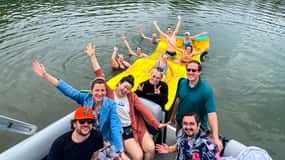 Austin: Lake Austin Private Boat Cruise - Full Sun Shading