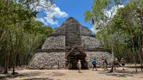 Desde Cancún: Tour a Tulum y Cobá con visita a cenote y almuerzo buffet