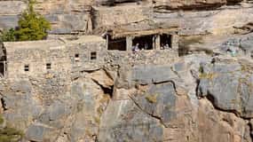 From Muscat: Nizwa Day Trip with Grand Canyon