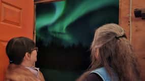 From Yellowknife: Aurora Borealis Tour with Cozy Cabin Base