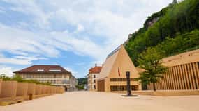Bezaubernder Rundgang durch Vaduz: Geschichte, Architektur & Ausblicke