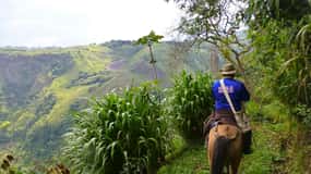 Passeio a cavalo e visita a Tablón, Chaquira e Pelota