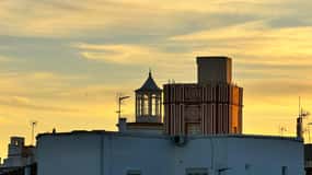 Cádiz från en fiskmås synvinkel: Tavira Tower, hustak och mycket mer