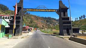 From Yogyakarta: Golden Sunrise Dieng Plateau Trip Full Day