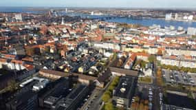 Aalborg: Express-Spaziergang mit einem Einheimischen in 60 Minuten