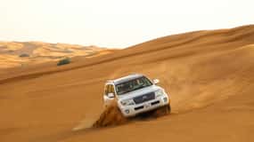Da Doha: Safari nel deserto del mare interno con attività