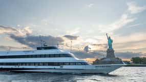 Från New Jersey: Lunch- eller middagskryssning med buffé i New York City