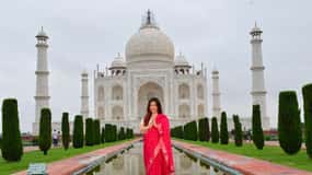 From Delhi: Sunrise Taj Mahal Tour By Car with Breakfast