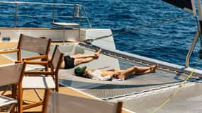 Marsella: Excursión de un día en catamarán con comida en las Calanques