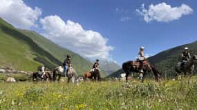 Tbilissi : visite de 3 jours à Gudauri et Kazbegi avec prise en charge à l'hôtel