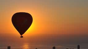 Gold Coast: Australian Sunrise 1-Hour Hot Air Balloon Flight