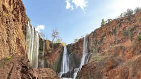 Von Marrakech aus: Geführter Ausflug zu den Ouzoud-Wasserfällen mit Bootsfahrt