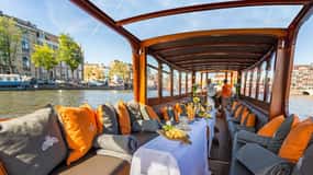 Amsterdam: Classic Boat Cruise with Optional Cheese & Wine