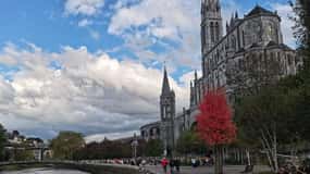 The Story of Lourdes Walking Tour in English