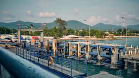 Сурат Тани: Трансфер до кея Дон Сак