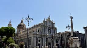 Private Tour in Catania: History, Fish Market and Local Tastings
