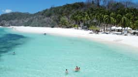 From Coron Town: Beaches and Islands Boat Tour with Lunch