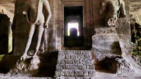 Excursão histórica de meio dia às cavernas de Kanheri em Mumbai com opções