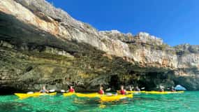 Tour in kayak di Leuca + nuoto + speleo-trekking in grotta
