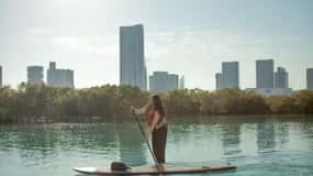 Abu Dhabi: Stand-Up Paddle boarding Guided Tour