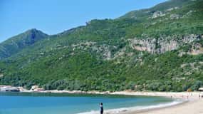 Sesimbra and Arrábida National Park Tour with Wine Tasting