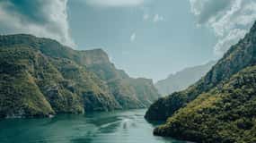 Shala rivier en Komani meer: Rondvaart