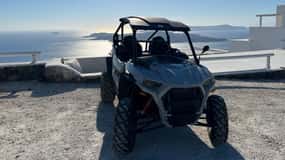 Santorini: Buggy Highlights Tour with Local Tour Leader