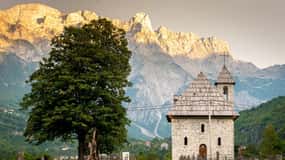Semi-Private Hiking Tour of Theth & Blue Eye in 2 Days