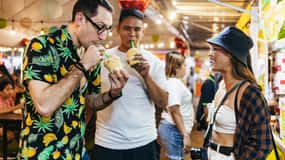 Manila: Guided Night Market Experience