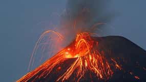 TOUR: PANAREA & STROMBOLI BY NIGHT (MAX 12 P.)