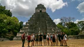 Flores: rondleiding door het nationaal park Tikal met vervoer