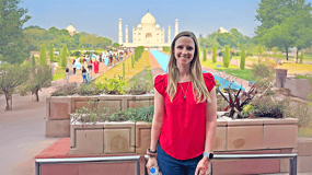 Da Delhi: Tour di un giorno all'alba del Taj Mahal, del Forte di Agra e del Baby Taj