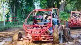De Bayahibe: Passeio de meio dia de quadriciclo ou buggy 4X4 em La Romana