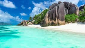 Luxury Private Boat Charter Praslin, Seychelles with BBQ.