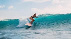 Albufeira: Surf Lesson with Wetsuit included