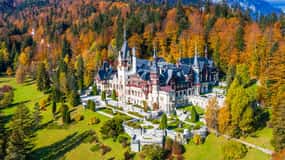 From Bucharest : Day Trip to Peles, Dracula's Castle, Brasov