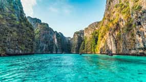 Phuket to Phi Phi Full-Day Luxury Speed Boat Charter