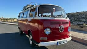 Malta: Campervan VW com motorista privado