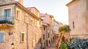 Private day trip from Monaco to the gems of French Riviera