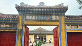 Hue : City Highlights Full Day Tour with Lunch