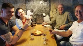 Porto: Port and Douro Wine Walking Tour with Tastings