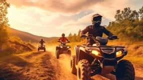 Marrakech: Tour in quad nel deserto di Agafay con cena-spettacolo